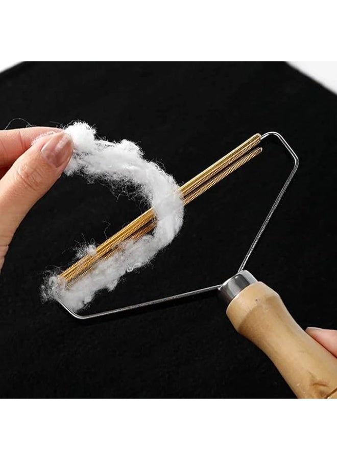 Lint and metal duster with a wooden handle – a practical tool for easily cleaning clothes and upholstery anywhere. - Image 3