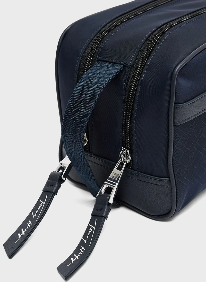 TOMMY HILFIGER Signature Logo Toiletry Bag