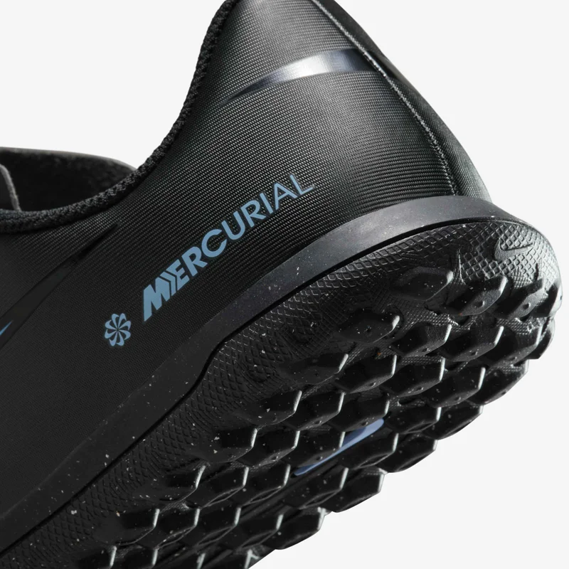 Nike Kids' Mercurial Vapor 16 Club Turf Ground Low-Top Football Shoes
