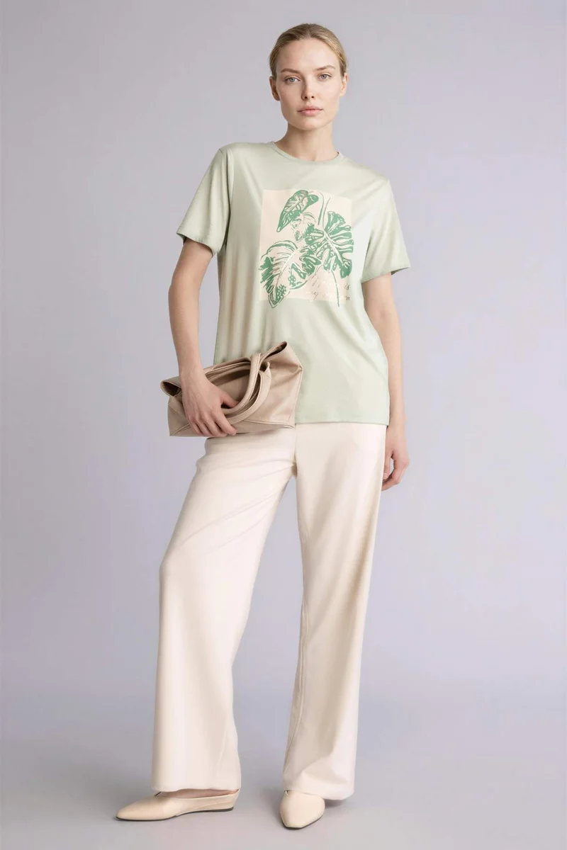 ديفاكتو Regular Fit Crew Neck Printed Short Sleeve T-Shirt