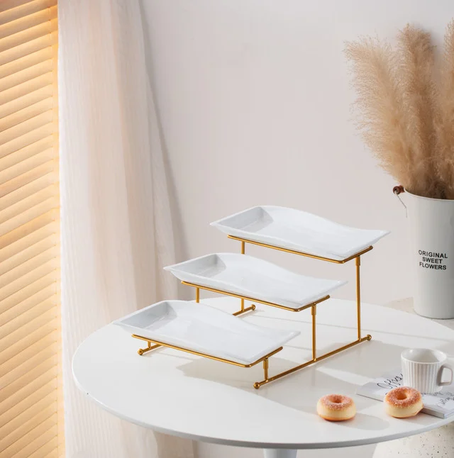 Shallow Shallow Elegant Porcelain 3 Tier Rectangle White 33cm Plate with Gold Stand