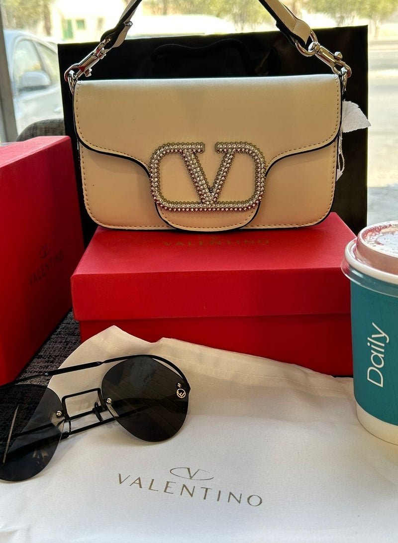 Luxurious and elegant women's bag