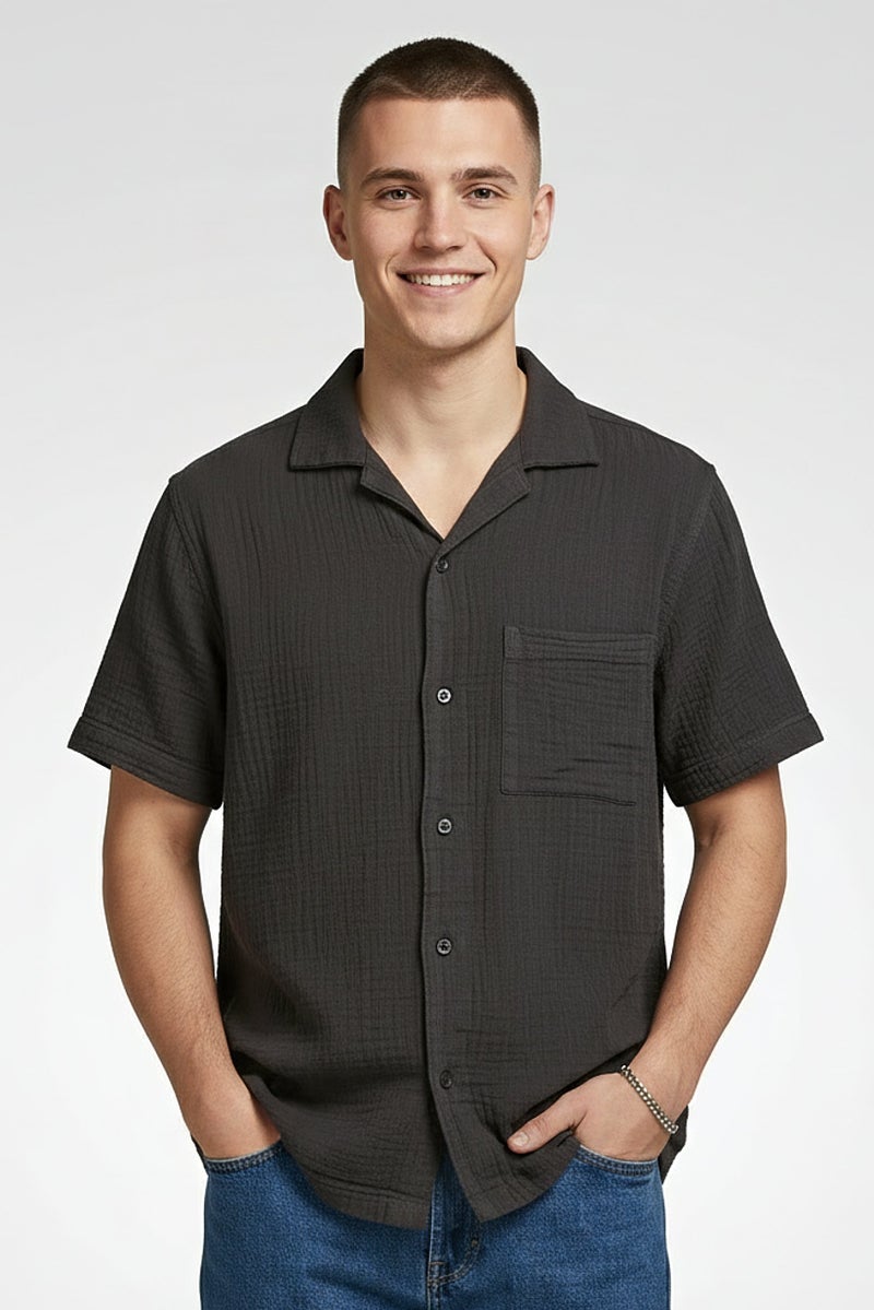 Celio Men Regular Fit Solid Short Sleeve Casual Shirt, Black - Image 1