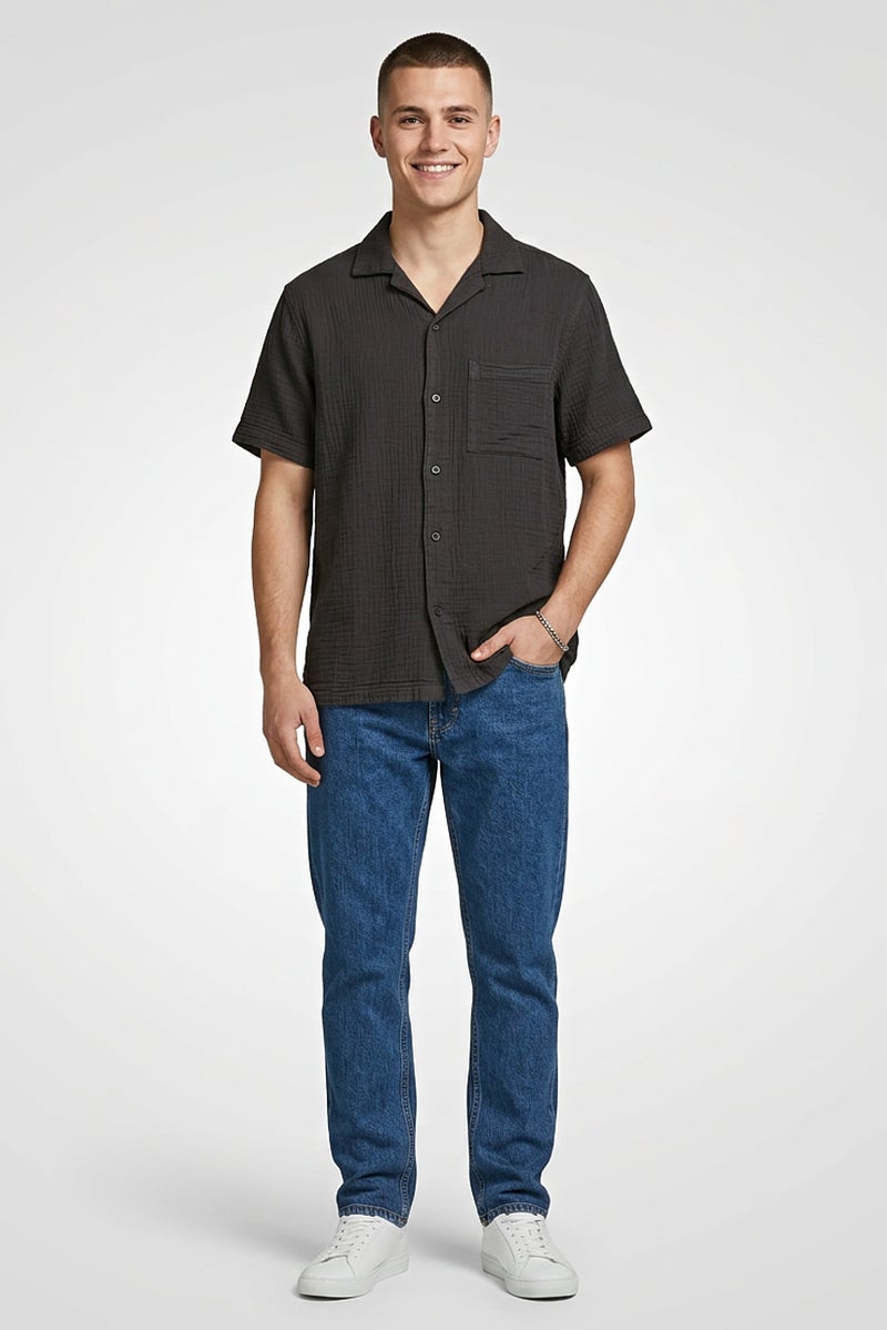 Celio Men Regular Fit Solid Short Sleeve Casual Shirt, Black - Image 2