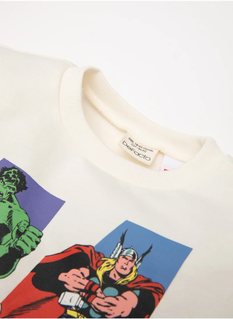 ديفاكتو Marvel Crew Neck Sweatshirt Elastic Waist Jogger Pants 2-Piece Set