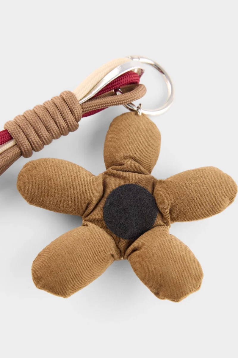 Defacto Woman Keychain