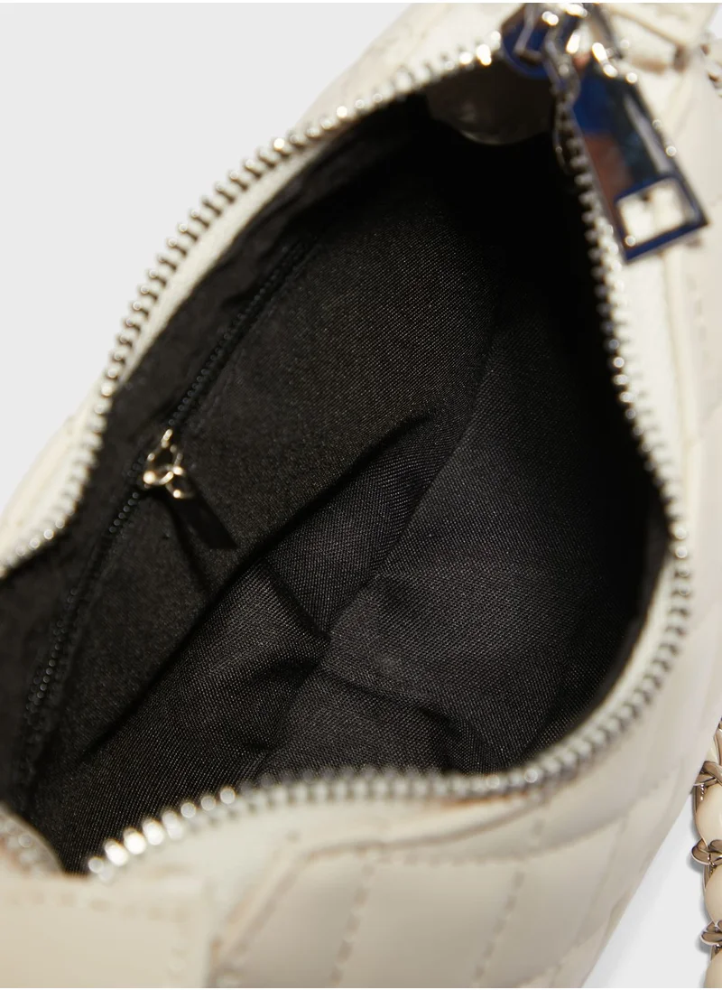 جينجر Quilted Crossbody Bag With Chain