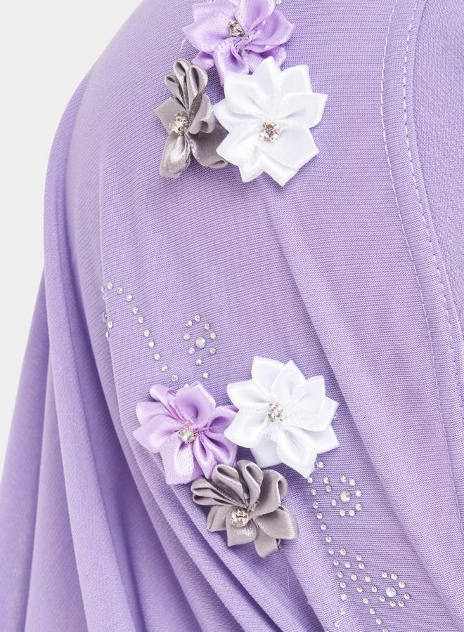 ستايلي حجاب بنسيج شاش مزين بزهور