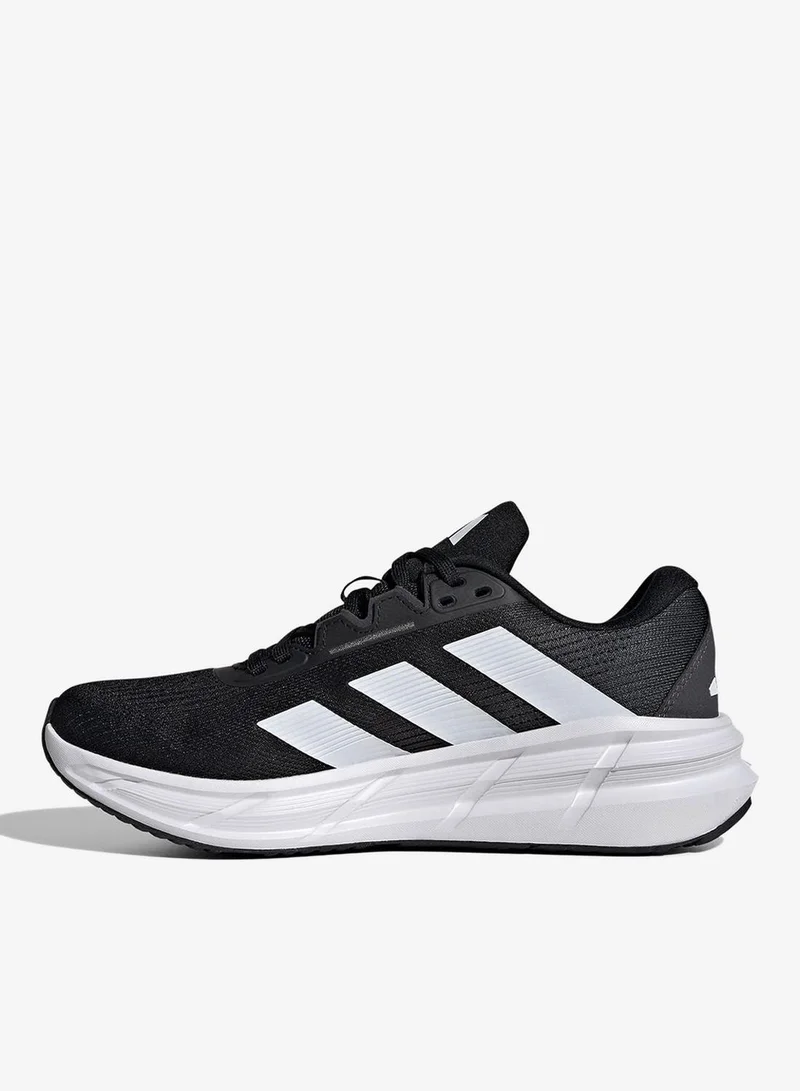 adidas كويستار ٣ أحذية جري
