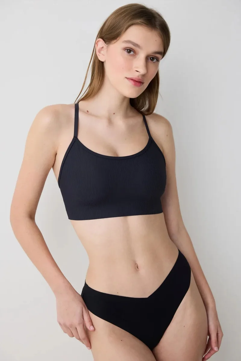 بنتي PENTI Ribbed Micro Bonding Top