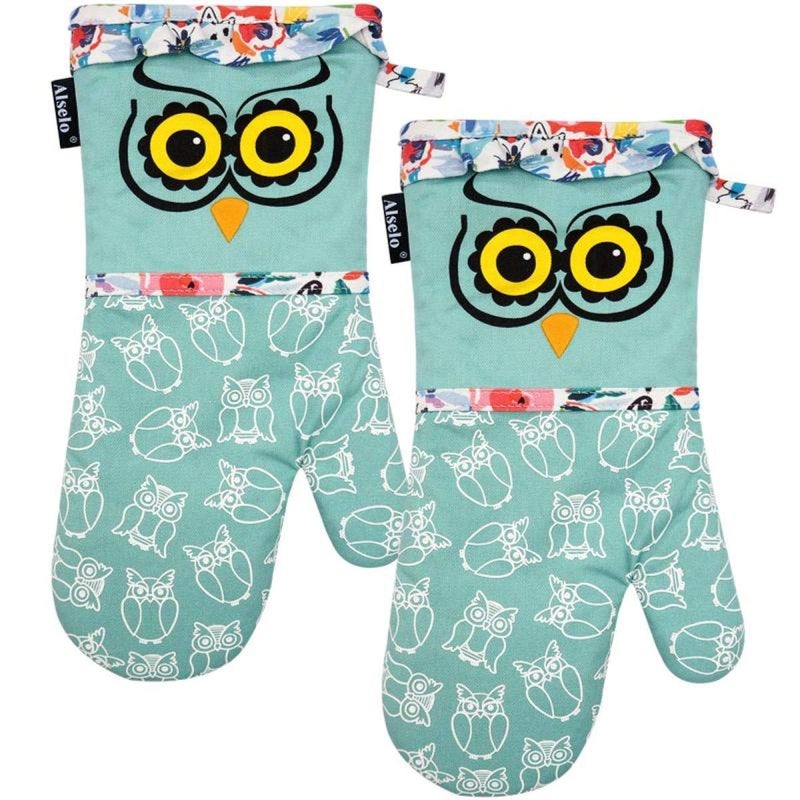 Alselo Oven Mitts Heat Resistant with Soft Quilted Cotton Lining Set of 2 Fashion Animal Design with Silicone Printing AntiSlip Kitchen Gloves for Safe Backing Cooking Barbecue Green 2