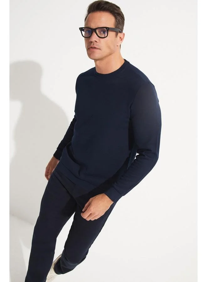 JUNE June Exclusive Men Crew Neck Sweatshirt Dark Navy