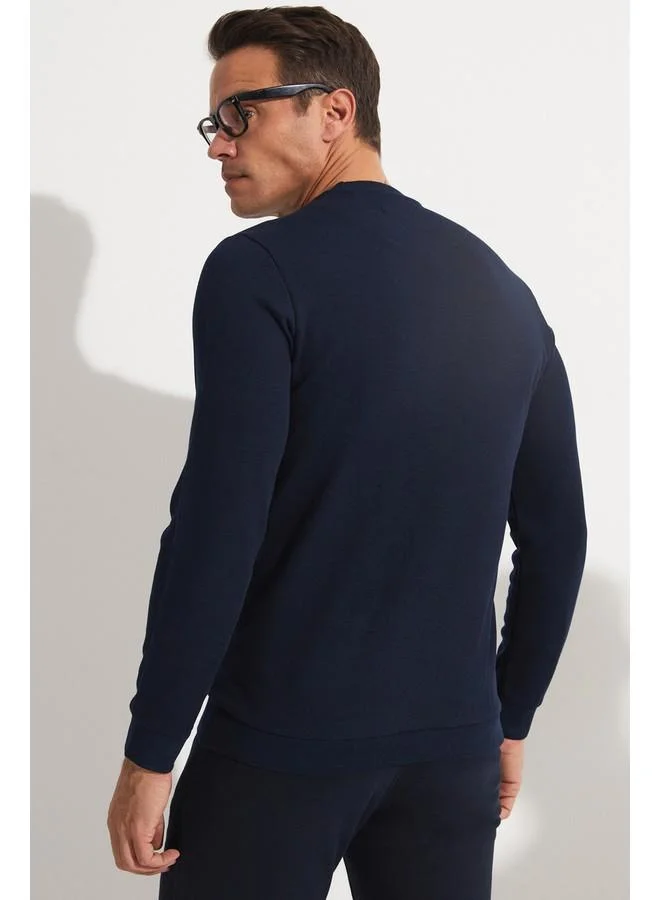 JUNE June Exclusive Men Crew Neck Sweatshirt Dark Navy