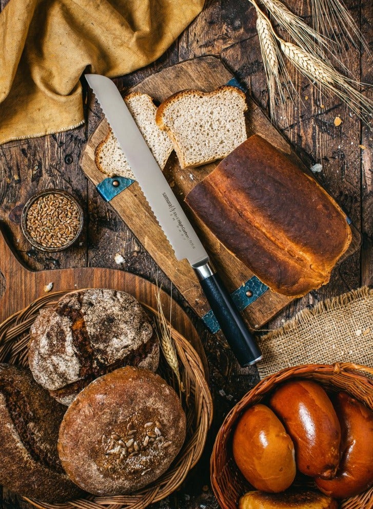 Samura Samura MO-V Bread Knife | 9 Inch Blade | G-10 Handle with Stainless Steel Bolster | Single-Layer Molybdenum-Vanadium Steel | Precision Cutting | Corrosion Resistant  - Image 3
