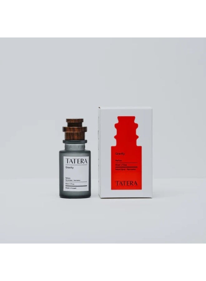 TATERA GRAVITY - A fragrance that awakens the imagination, blending the rich warmth of amber with the depth of green tea and citrus. - Image 3