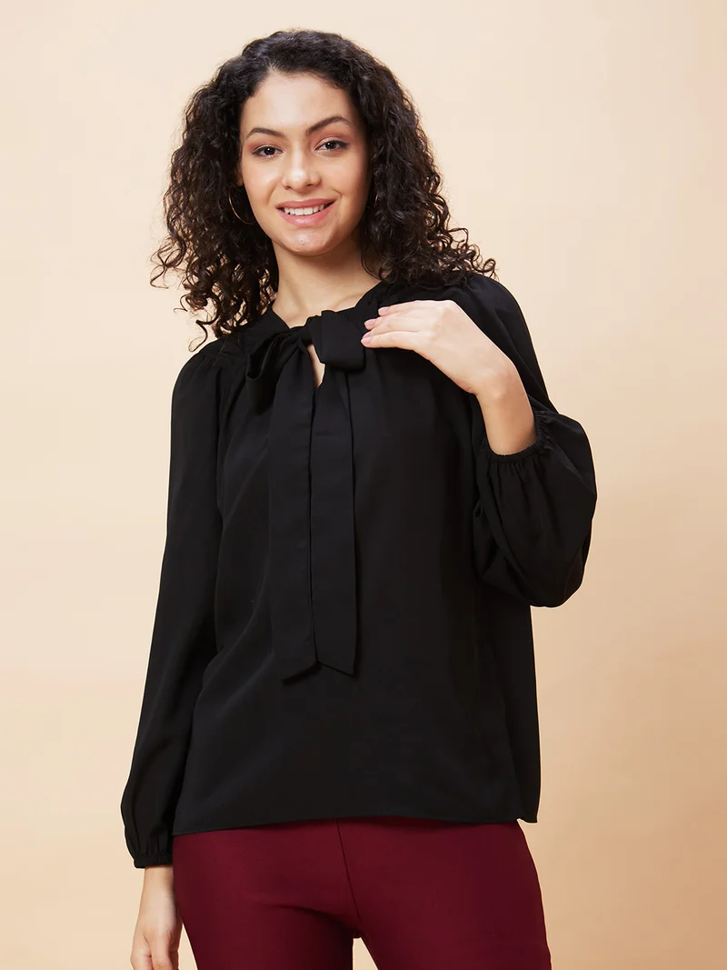 globus Women Tie Up Neck Puffed Sleeves Crepe Top