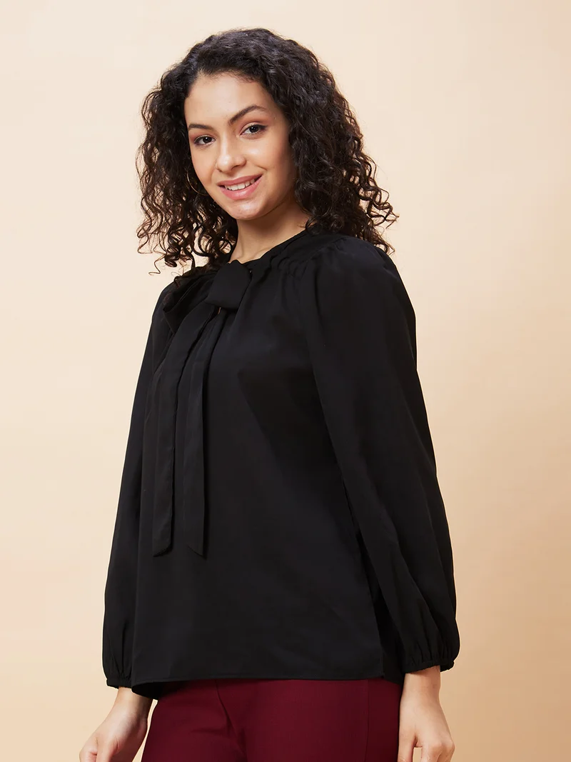 globus Women Tie Up Neck Puffed Sleeves Crepe Top