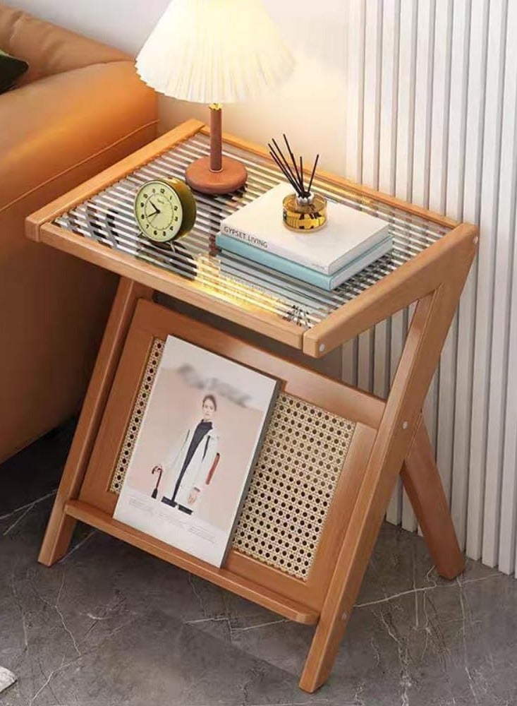 طاولة جانبية ضيقة من الروطان الحديث - تصميم مصنوع يدويًا من الخيزران صديق للبيئة، منضدة على شكل حرف L مع سطح زجاجي ورف لغرفة المعيشة وغرفة النوم والمكتب، مقاس 45 × 37 × 56 سم - أنيقة وسهلة التجميع - Image 1