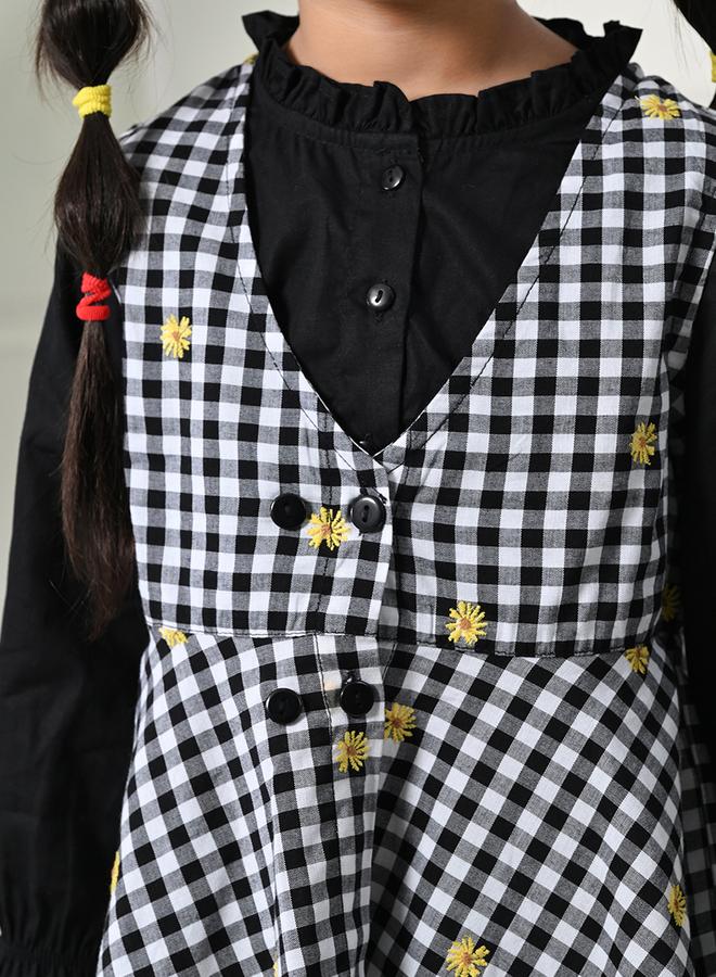 بيلا مودا طقم بلوزة وبنطلون بأكمام طويلة بطبعة مربعات بيلا مودا - Image 3