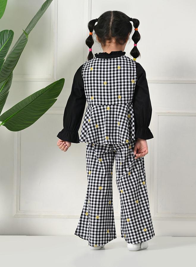 بيلا مودا طقم بلوزة وبنطلون بأكمام طويلة بطبعة مربعات بيلا مودا - Image 2