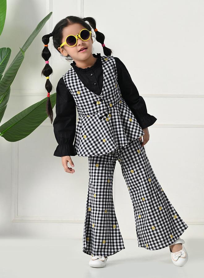 بيلا مودا طقم بلوزة وبنطلون بأكمام طويلة بطبعة مربعات بيلا مودا - Image 1