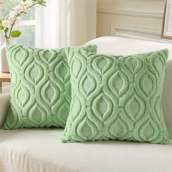 SPRING THROW PILLOW COVERS 18X18 INCH SET OF 2 SOFT PLUSH FAUX WOOL SAGE GREEN SOLID COUCH PILLOW COVERS ACCENT FARMHOUSE NEUTRAL SQUARE PILLOW CASES FOR SOFA BED LIVING ROOM