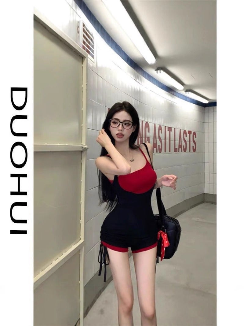 Qi Ta جمبسوت مزدوج القطع بتصميم حمالة وتفاصيل رباط - أسود، S، M، L، XL - Image 1