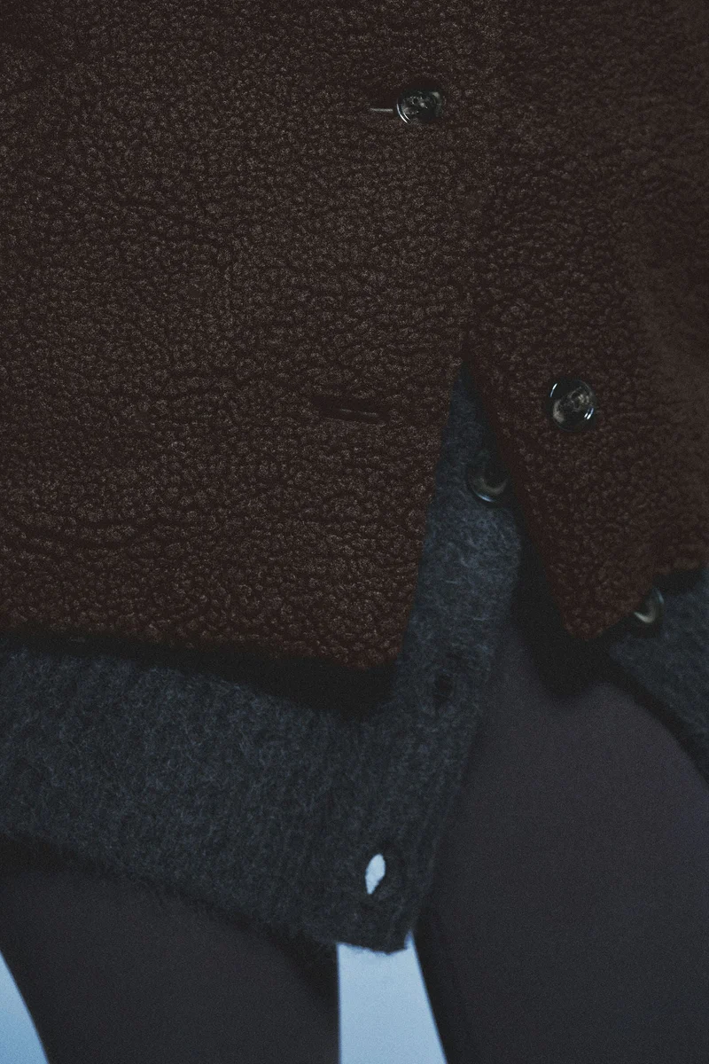 اتش اند ام جاكيت من نسيج تيدي