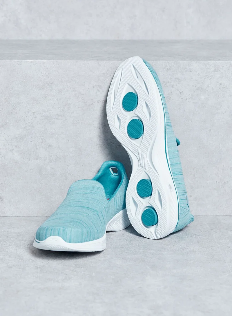 SKECHERS Go Walk 4