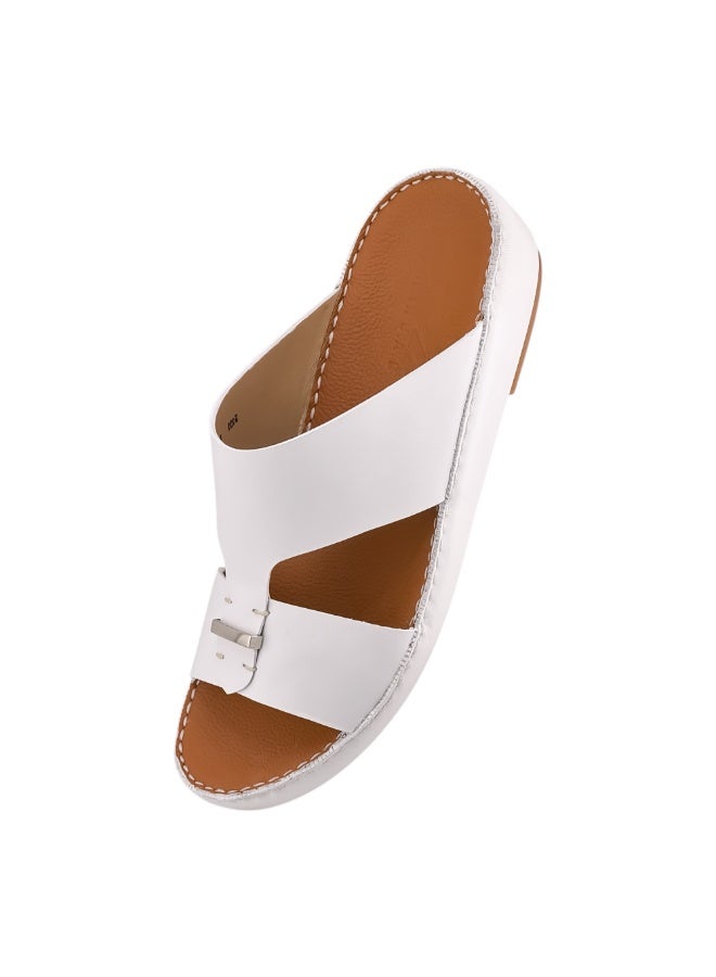 إيت صندل عربي يدوي الصنع للرجال من AET | شبشب رجالي خارجي | شبشب مفتوح الأصابع للاستخدام اليومي | جلد عربي أصلي ناعم بالكامل مع مشبك | تصميم جديد | نعل داخلي بلون بني فاتح | مريح وخفيف الوزن - Image 3