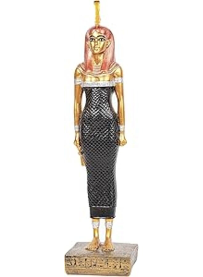 تمثال مصري قديم فريد للإلهة ماعت، مطلي باللون الأسود الذهبي، صُنع في مصر. كانت ماعت إلهة الانسجام والعدل.