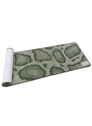 Lightweight carpet runner with a non-slip back printed with a snake skin design, size 57*365cm - Green - pzsku/Z3B1D1DD04169866B274DZ/45/_/1728420085/74909b35-e979-4678-9bc8-228526fd8df7