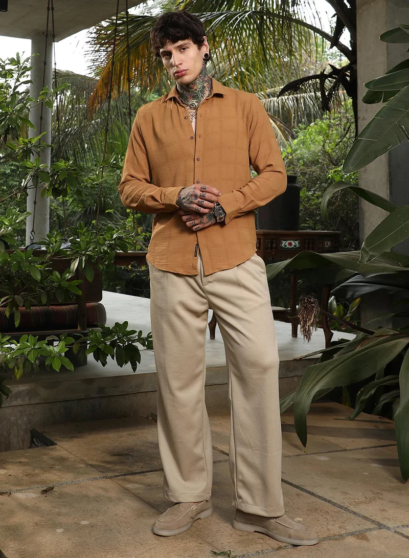 Campus Sutra Campus Sutra Men's Yellow Ochre Graph-Texture Shirt For Casual Wear | Spread Collar | Long Cuffed Sleeves | Button Closure | Shirt Crafted With Comfort Fit For Everyday Wear