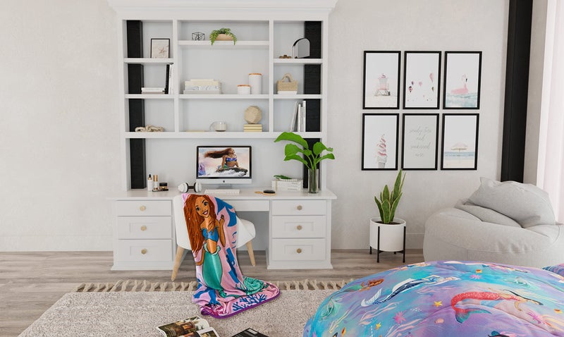 Franco Disney Princess Ariel The Little Mermaid Live Action Movie Kids Bedding Super Soft Plush Micro Raschel Throw, 46 in x 60 in, (Official Licensed Product) - Image 5