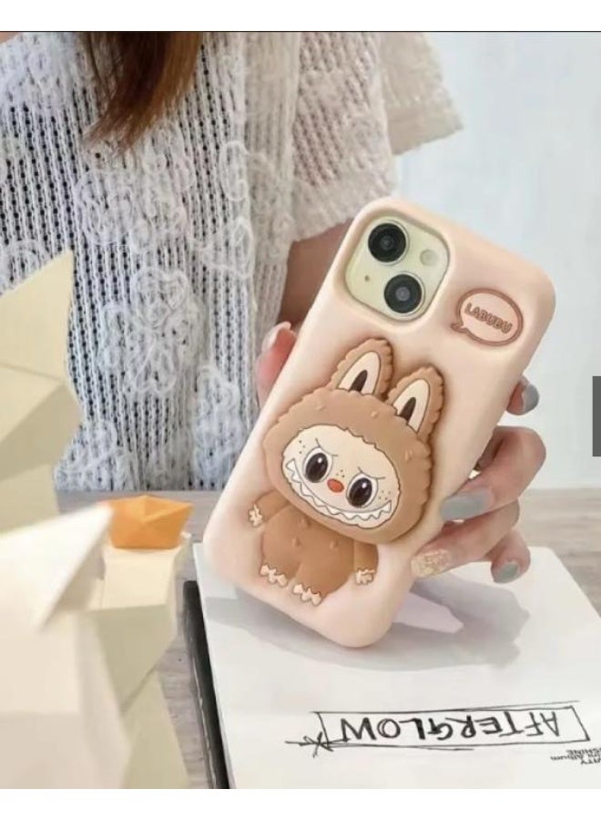 لابوبو كفر iPhone 16 Pro من Labubu لابوبو مع حامل ثلاثي الأبعاد – غطاء سيليكون مضاد للصدمات بتصميم كرتوني بارز وأسلوب فريد مناسب للجميع مع مسكة يد - Image 3