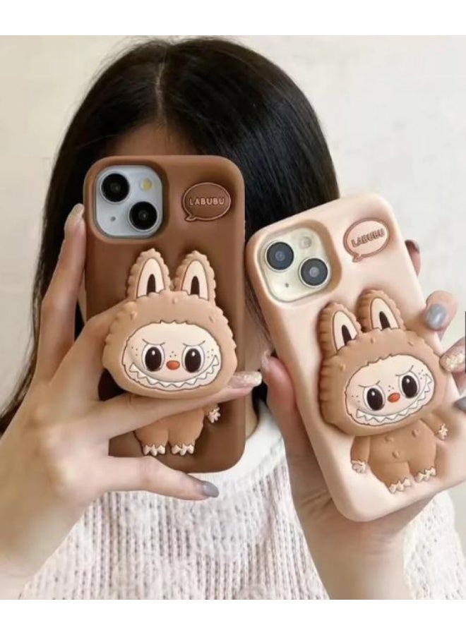 لابوبو كفر iPhone 16 Pro من Labubu لابوبو مع حامل ثلاثي الأبعاد – غطاء سيليكون مضاد للصدمات بتصميم كرتوني بارز وأسلوب فريد مناسب للجميع مع مسكة يد - Image 1