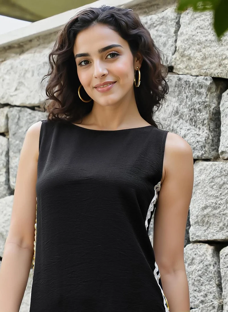 QISSA Women's Raven Black Contrast Swirl Kurta Set