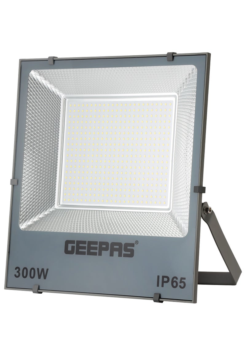 GEEPAS Geepas 200 W LED Flood Light16000 Lumens and 6500 K Color Temperature 80% Energy Efficient LED Light 270 Degree Rotating Bracket Perfect for Outdoor Spaces Sports Arenas Parking Lot Etc  - Image 1