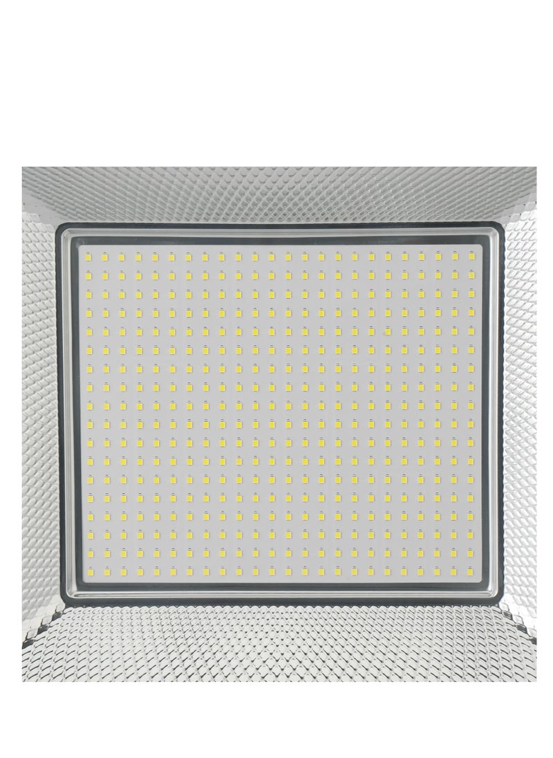 GEEPAS Geepas 200 W LED Flood Light16000 Lumens and 6500 K Color Temperature 80% Energy Efficient LED Light 270 Degree Rotating Bracket Perfect for Outdoor Spaces Sports Arenas Parking Lot Etc  - Image 4
