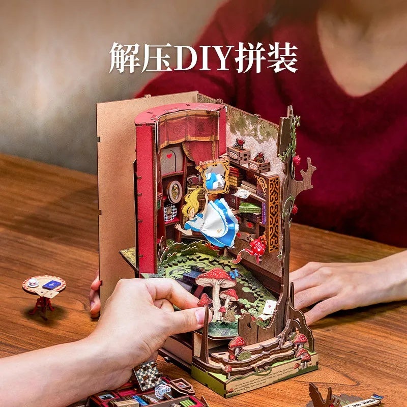 رولايف أحجية ثلاثية الأبعاد Rolife Alice in Wonderland Bookend Series Building Block House Model Ornament Bookshelf Decoration Children's Gift, DG166 7898249 - Image 5