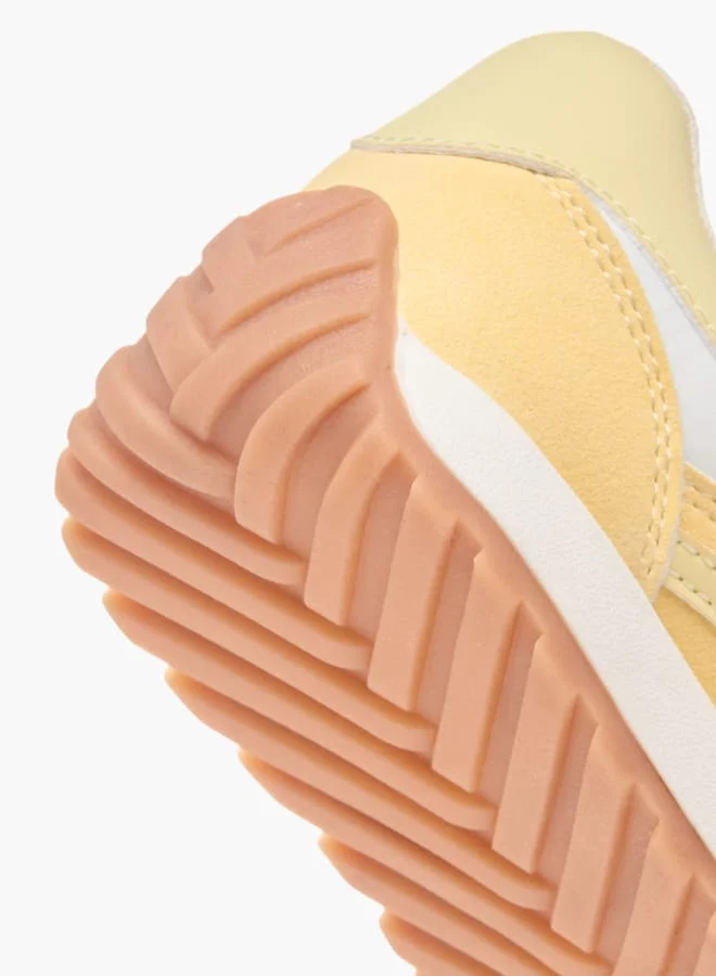 جونيورز Boys Panelled Sneakers With Hook And Loop Closure