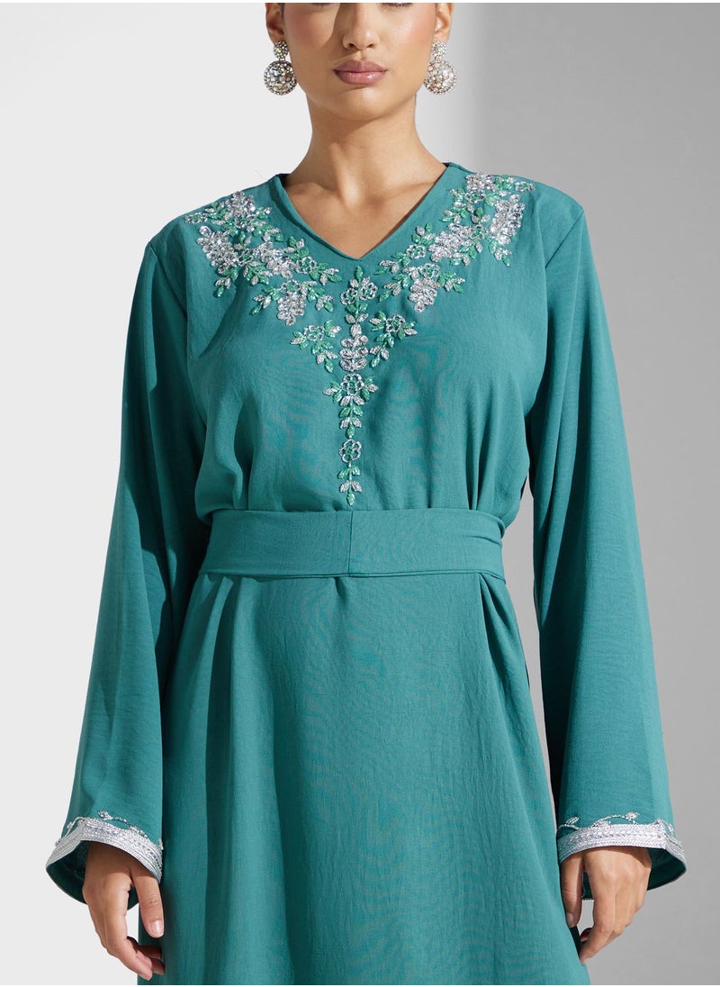 hayas closet Embellished Belted Jalabiya  - Image 3