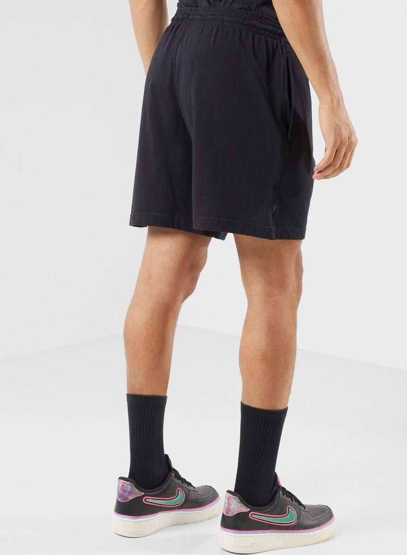 Nike شورتات نايك كلوب للرجال المصنوعة من القماش المحبوك - Image 3