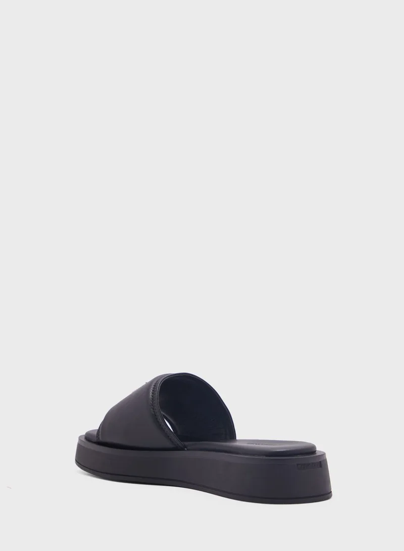CALVIN KLEIN Flatform Relock Slides