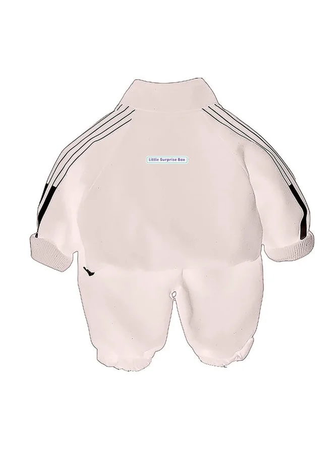 صندوق المفاجآت الصغيرة Cream & Black Letter B Monogram 3 Pcs Track Suit Set For Toddlers And Kids