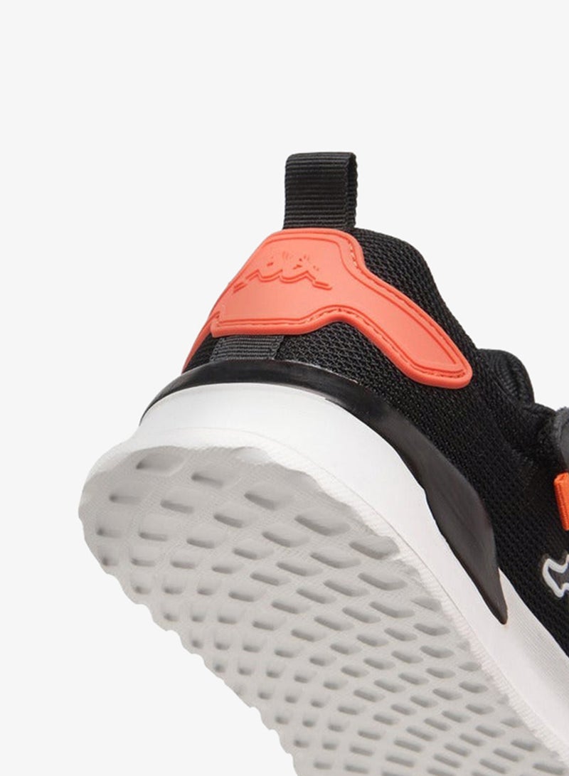 كابا حذاء رياضي للأولاد بتفاصيل شعار وإغلاق بشريط لاصق - Image 5