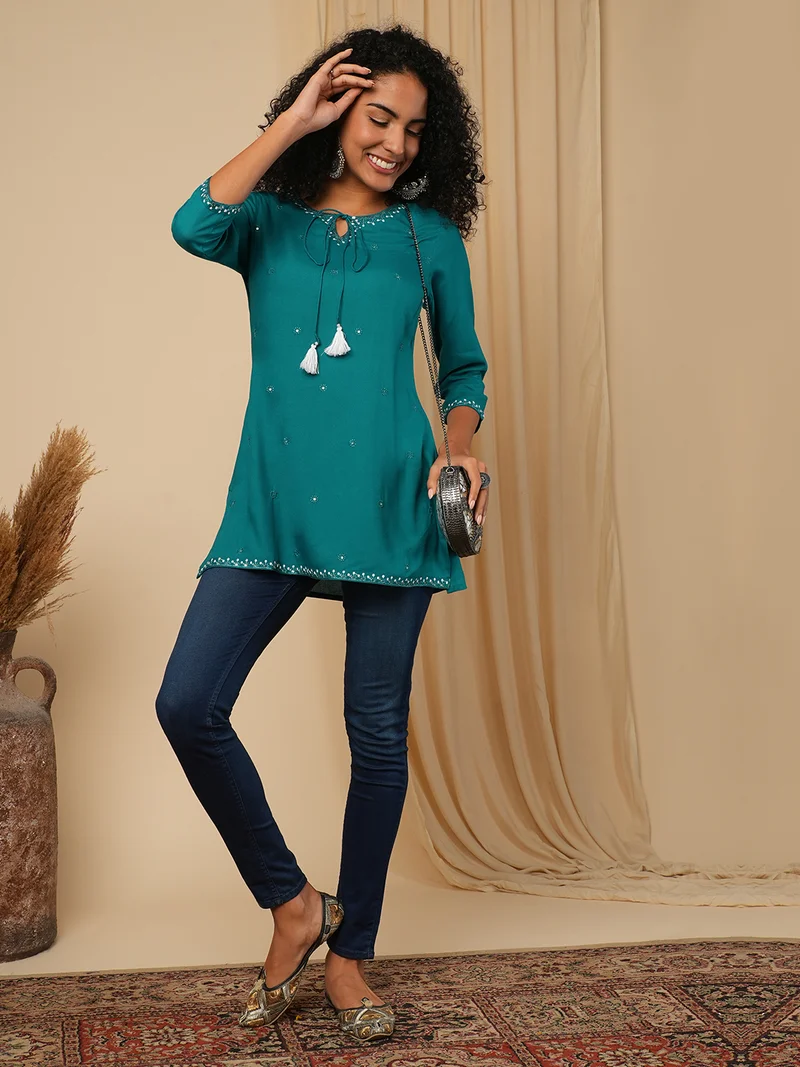 globus Women Embellished Tie-Up Round Neck Tunic