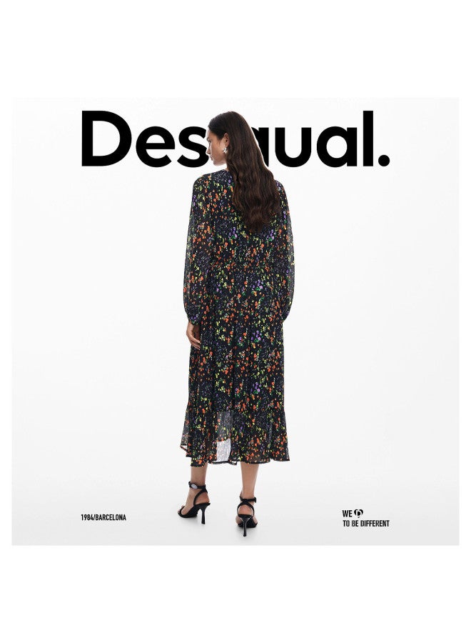 DESIGUAL فستان ماكسي مزخرف بطبعة زهور بياقة على شكل V وحزام مربوط وأكمام مصنوعة على شكل فانوس - Image 5