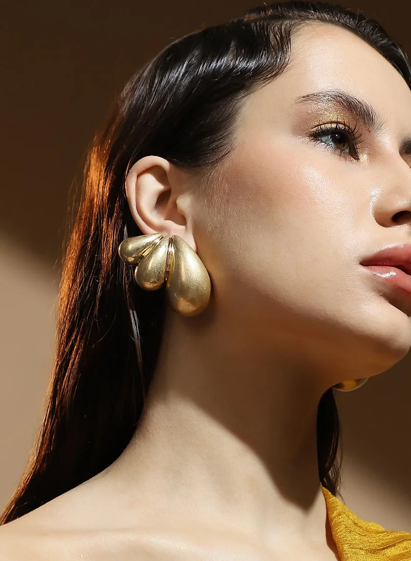 SOHI Puffy-Teardrop Artificial Drop Earring Jewellery