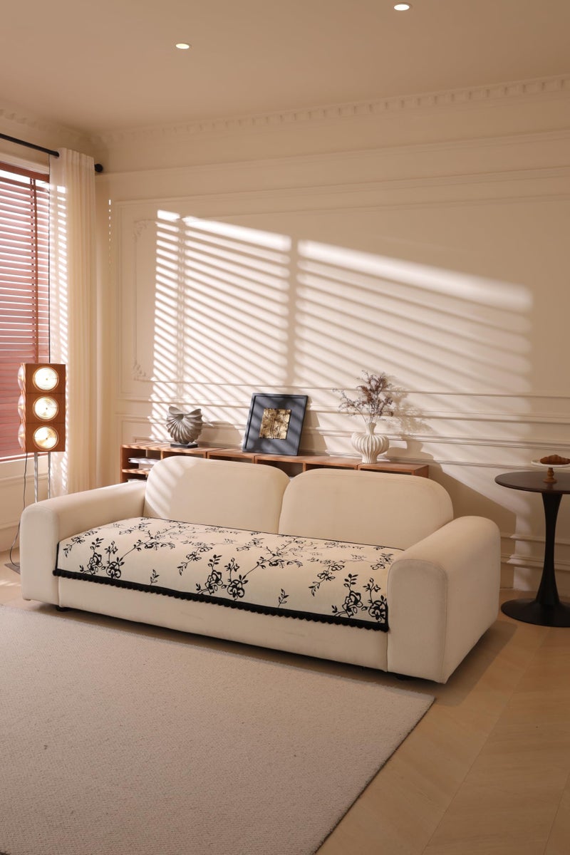 HOUSE OF QUIRK غطاء أريكة حديث من هاوس أوف كويرك مع كرات الفراء لأريكة على شكل L وغطاء أريكة لـ 1/2/3/4 مقاعد غير قابل للانزلاق وقابل للغسل (70x180 سم، مزخرف بالأبيض) - Image 1